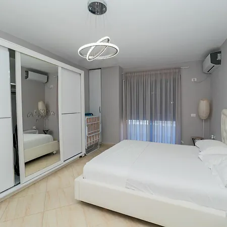 Odore Di Mare Golem (Tirana)